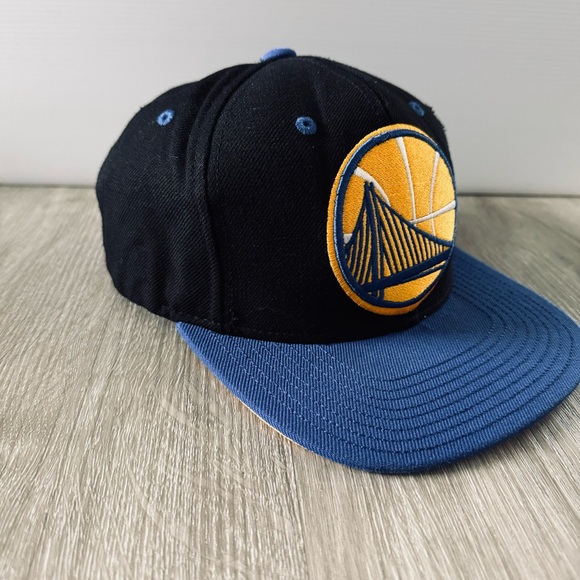 Mitchell & Ness Golden State Warriors Snapback Flat Brim Hat - Black/Blue/Yellow - Picture 2 of 9